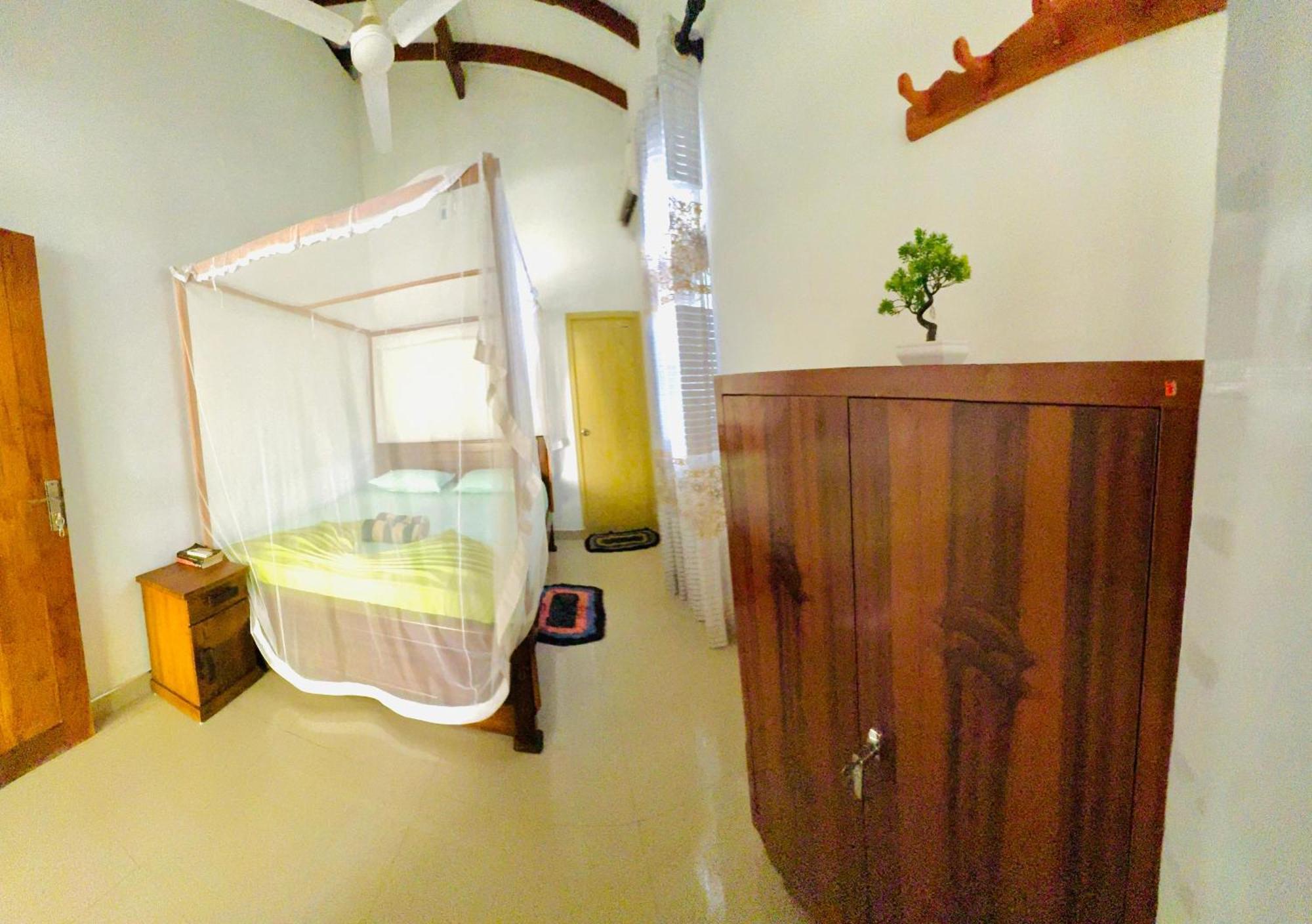 Nethmi Homestay & Restaurant Tangalle Exterior foto